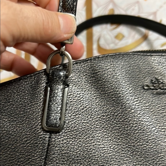 Coach Black metallic Leather hand Bag - Picture 5 of 16